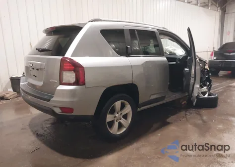 2016 Jeep Compass Latitude из США, поврежденный, VIN 1C4NJDEB2GD759501